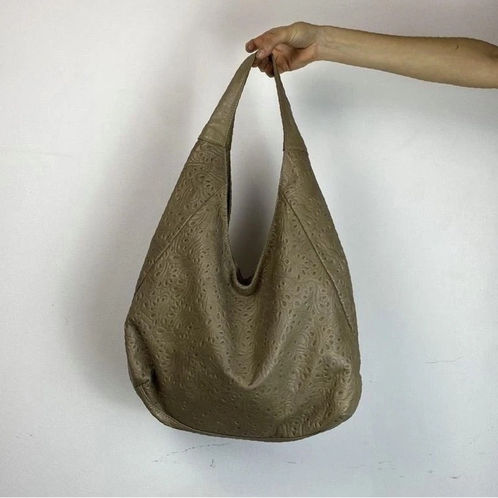 cream moon oval slouchy shaped retro shoulder floral patterned hobo bag
